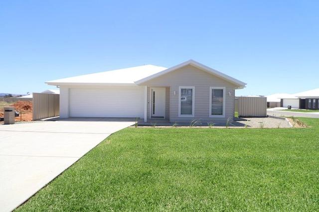 9 Burt  Street, NSW 2650