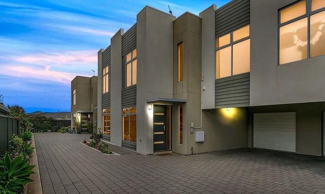 2/12 Nedland Cres, SA 5167