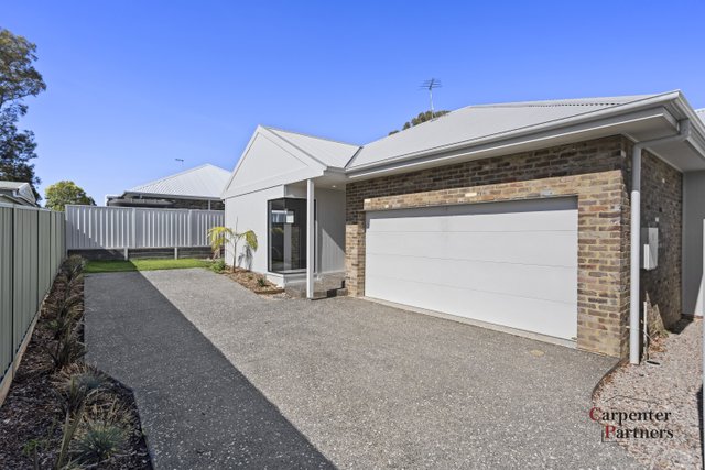 8A Albert Avenue, NSW 2572