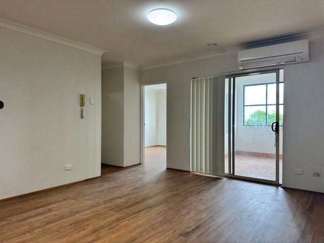 6/111 Lord Street, NSW 2166