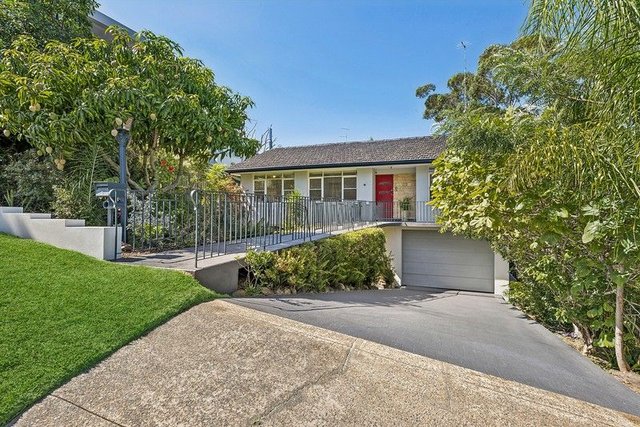 1 Spalding Crescent, NSW 2220