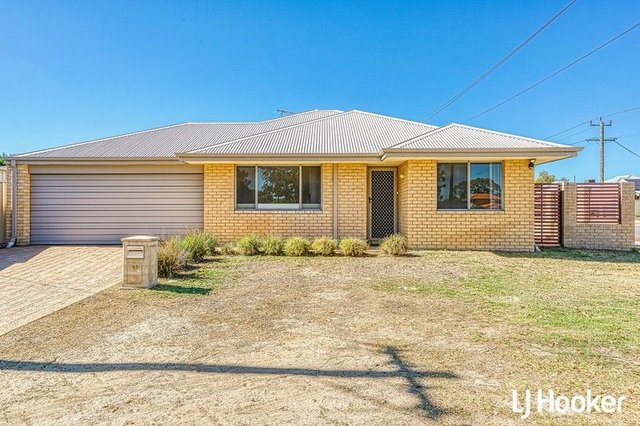 55 Peachey Av, WA 6105