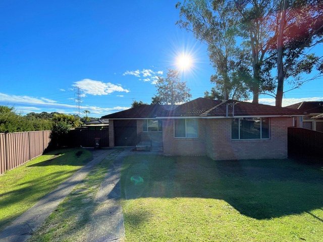 14 Paroo Place, NSW 2147