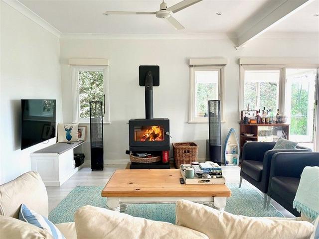 8 Hilltop Rd, NSW 2107