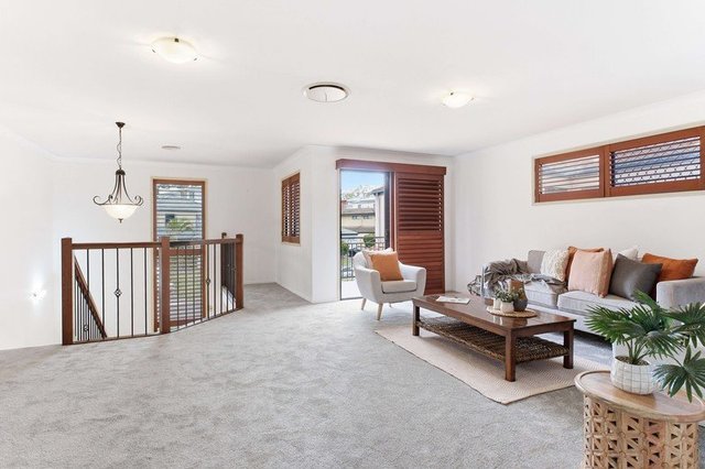 26 Estate Place, QLD 4121