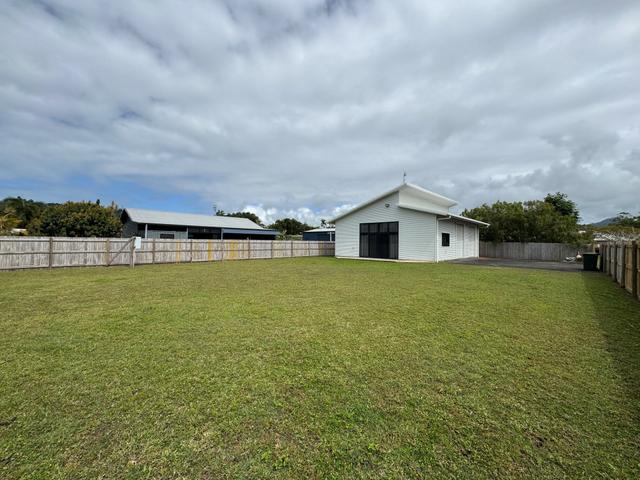 2 Heliconia Ct, QLD 4852