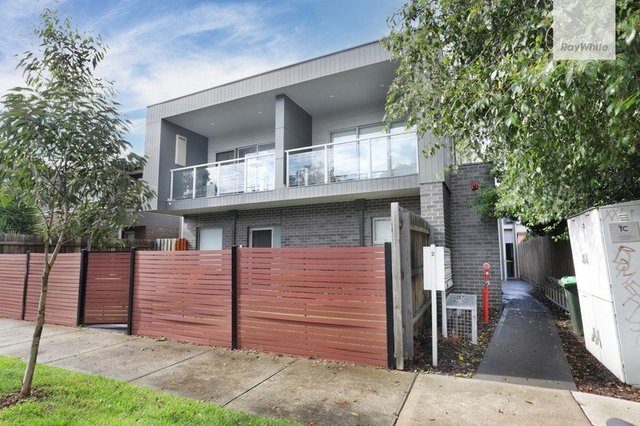 8/2 Hudson Street, VIC 3058