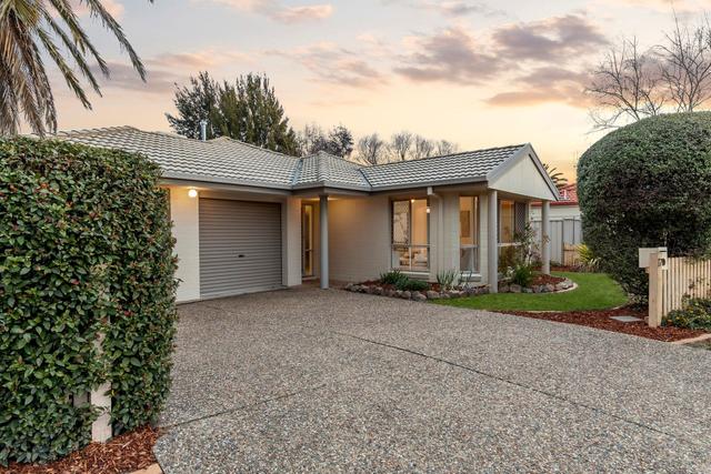 17 Bayside Court, NSW 2619