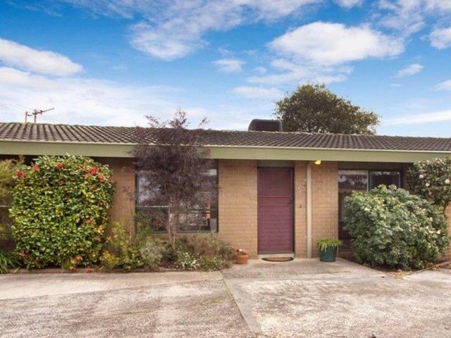 2/11 Coonara Avenue, VIC 3930