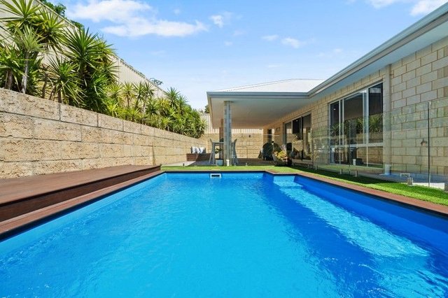 10 Tambellup Drive, WA 6211