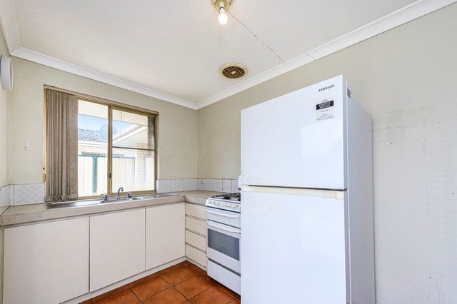 13/11 Firetail Place, WA 6107
