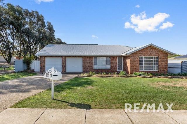 18 Avocet Drive, NSW 2650