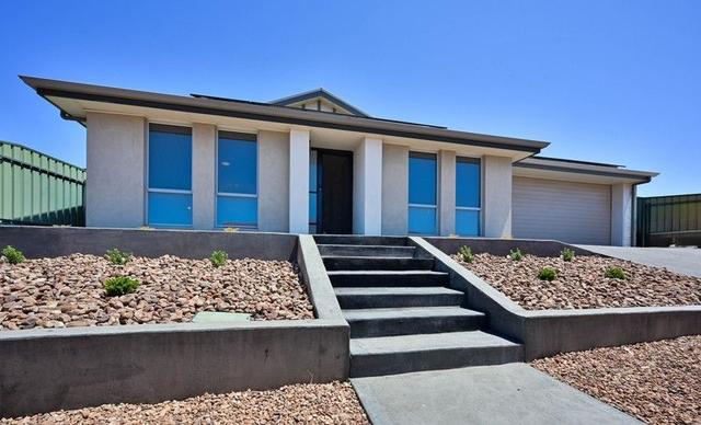 15 Lacey Street, SA 5600