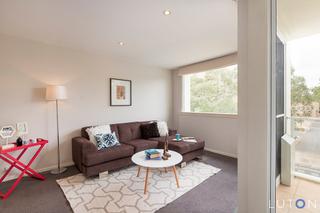 Living Area (2016-08-25)