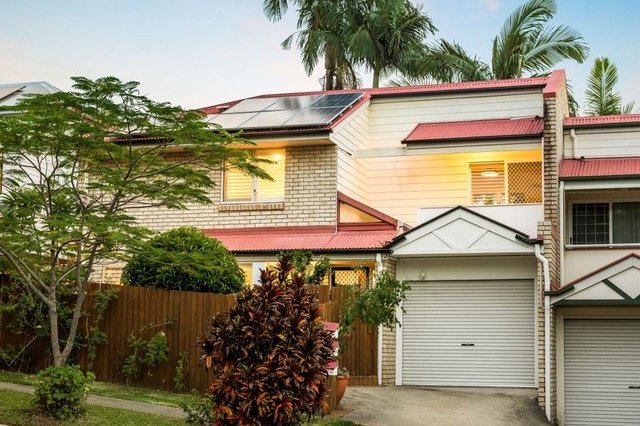 2/2 Moy Street, QLD 4059