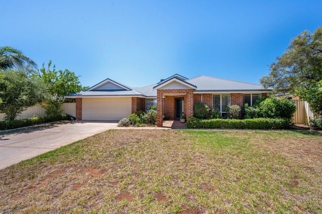 6 Henderson Drive, WA 6430