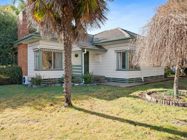 37 Lawrence Street, VIC 3737