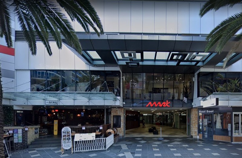 Surfers International, 13/7-9 Trickett Street, Surfers Paradise, QLD 4217 -  Shop & Retail Property For Lease - realcommercial