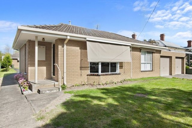 1/103 Ascot St S, VIC 3350