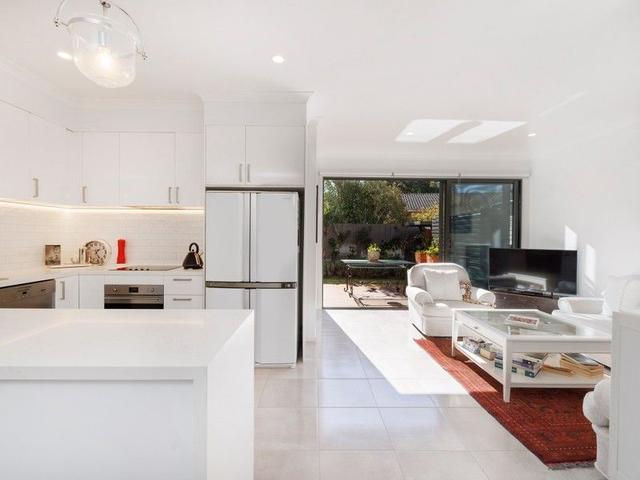 2/38 Amelia Avenue, VIC 3931