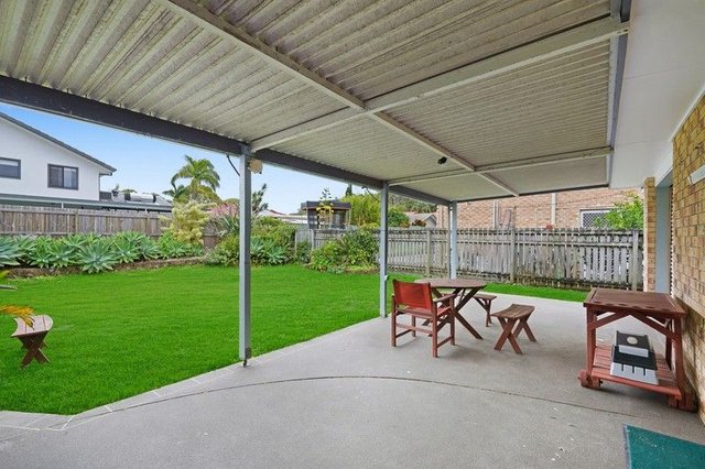 8 Bradley Avenue, QLD 4220