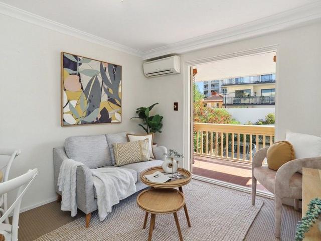 25/22 Nile Street, WA 6004