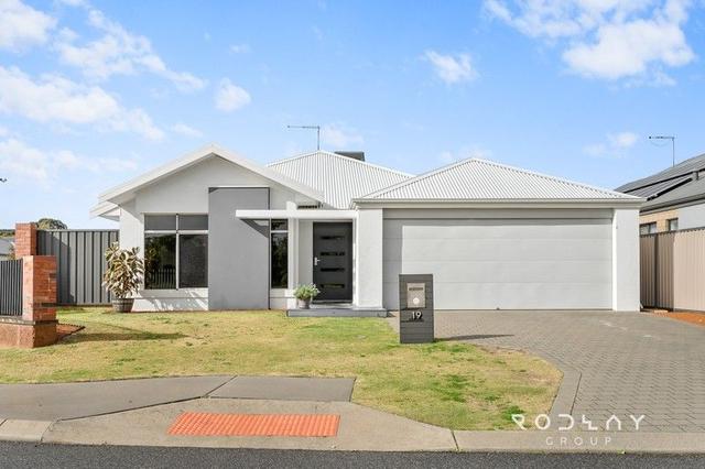 19 Bucker St, WA 6123