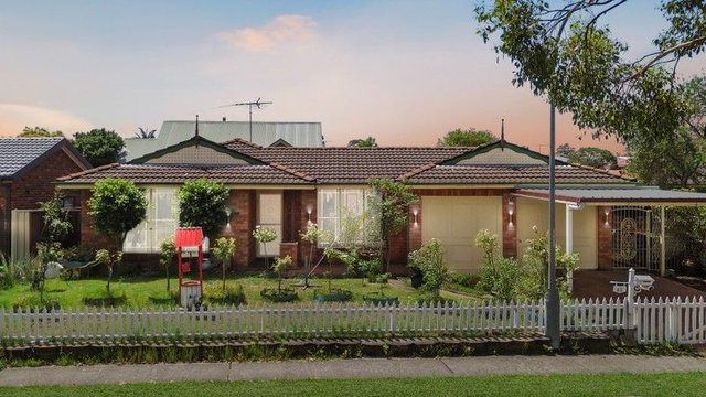 40 Burns Road, NSW 2176