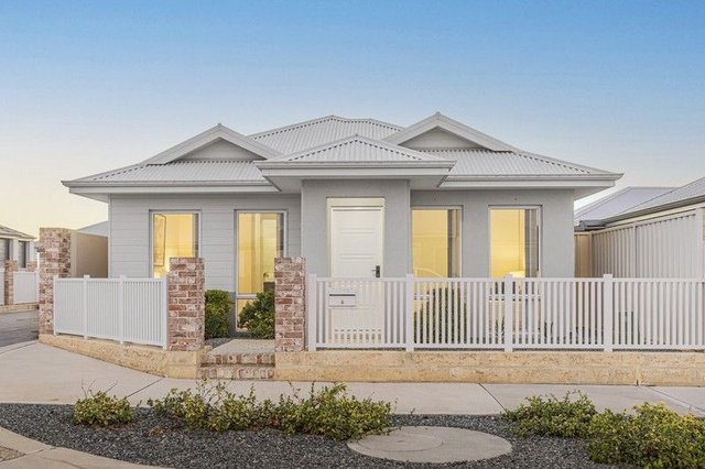 4 Gadir Street, WA 6038