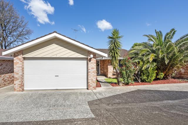 7/76 Manahan Street, NSW 2200