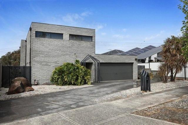 27 Burrowye Crescent, VIC 3036