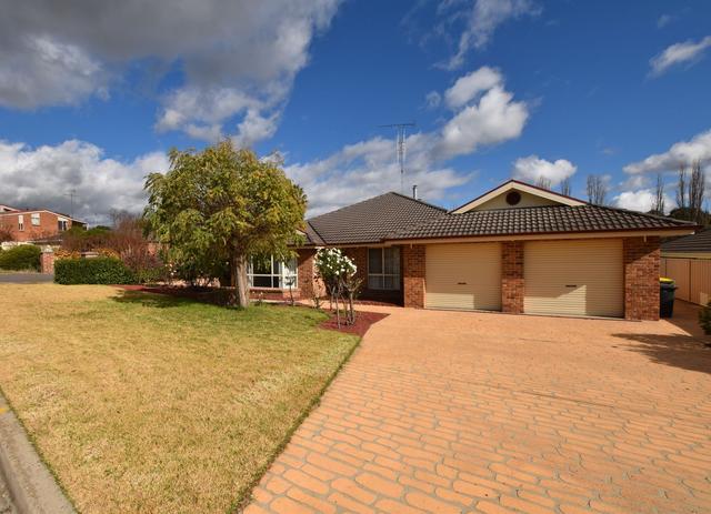 9 Merriman Drive, NSW 2582