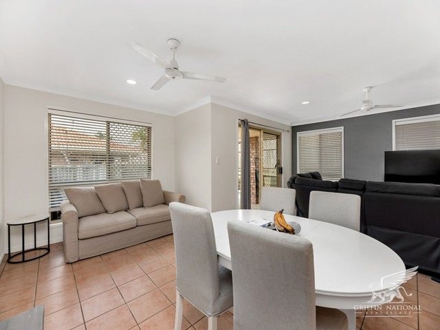 Unit 1/20 Lady Bowen Pde, QLD 4022