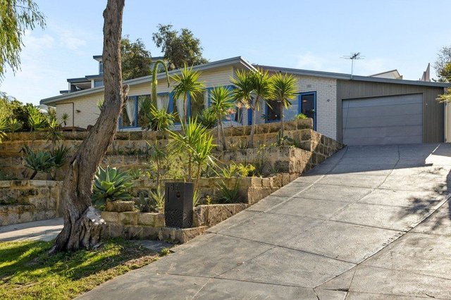 35 Karalundie Way, WA 6027