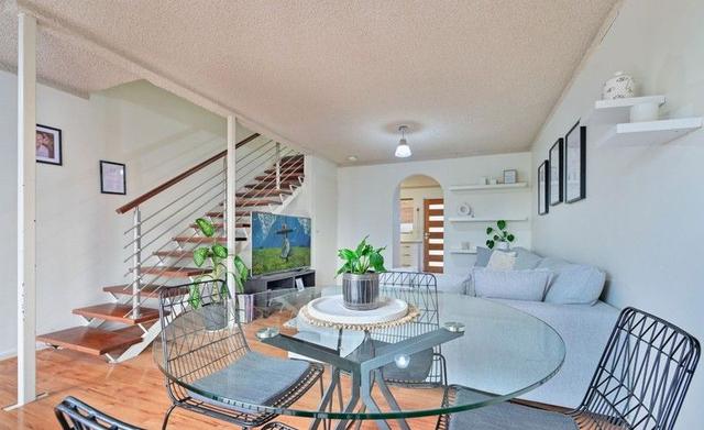 2/29 Pearl Parade, WA 6019