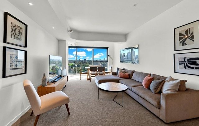 1704/2-14 Albert Road, VIC 3000