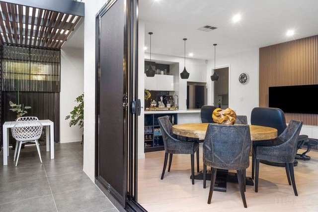 2/451 Pine Ridge Road, QLD 4216