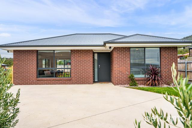 16 Barnes Court, TAS 7140