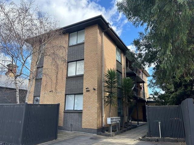 4/229 Dow Street, VIC 3207