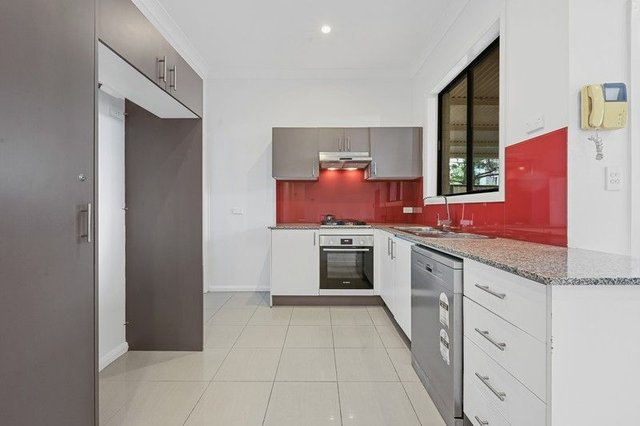 10/18 Girraween Road, NSW 2145