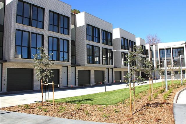 34/135 Easty St, ACT 2606