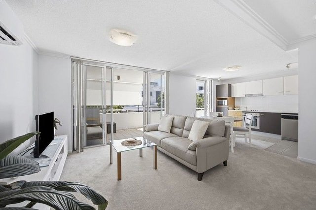 2 Arbour Ave, QLD 4226