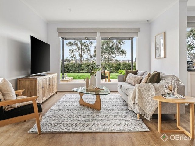 21 Niblick Circuit, VIC 3977