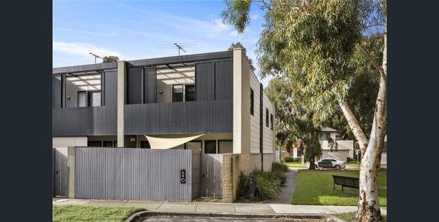6 Carrangall Place, VIC 3052