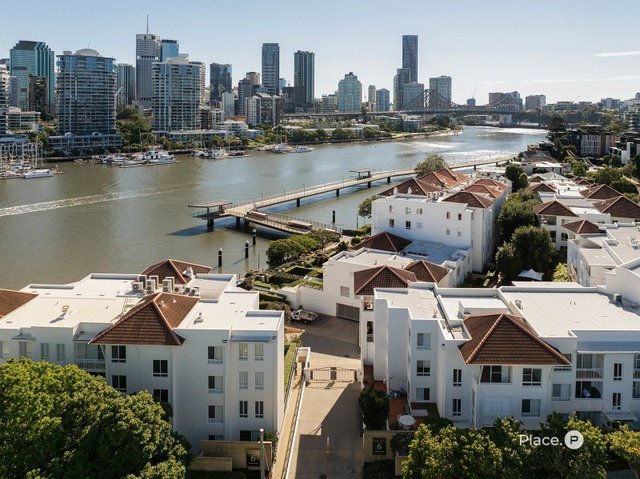 94/6 Merthyr Road, QLD 4005