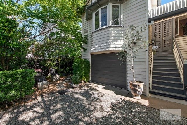 17 Vulture Street, QLD 4101