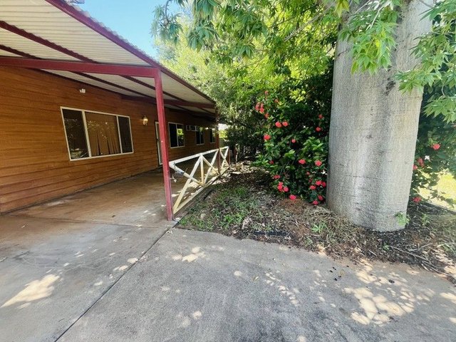 10 Coleus Cl, WA 6743