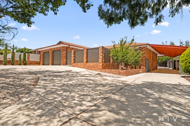 4 Dandenong Court, ACT 2913