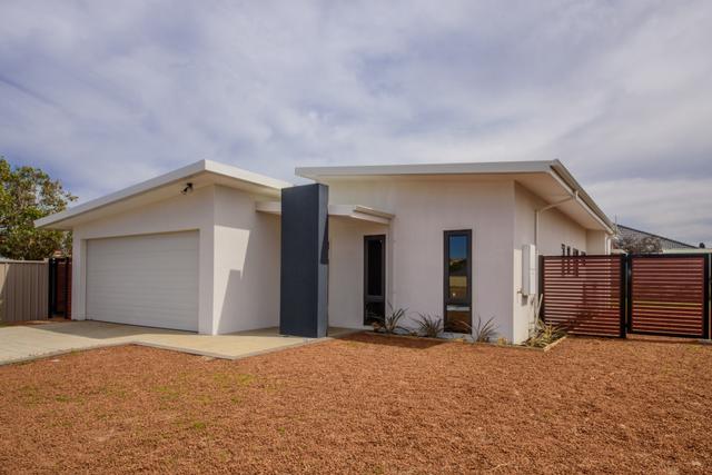 21 Periwinkle Street, WA 6532