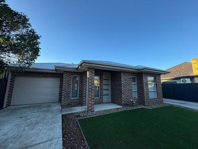 1/14 Bell Street, VIC 3020